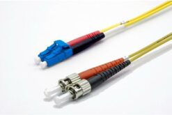 Jarretière zip 2,0mm OS2 G652D LC-UPC/ST-UPC LSZH jaune 15m