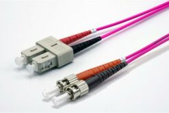 Jarretière zip 2,0mm OM4 50/125 SC-UPC/ST-UPC LSZH magenta 0,5m