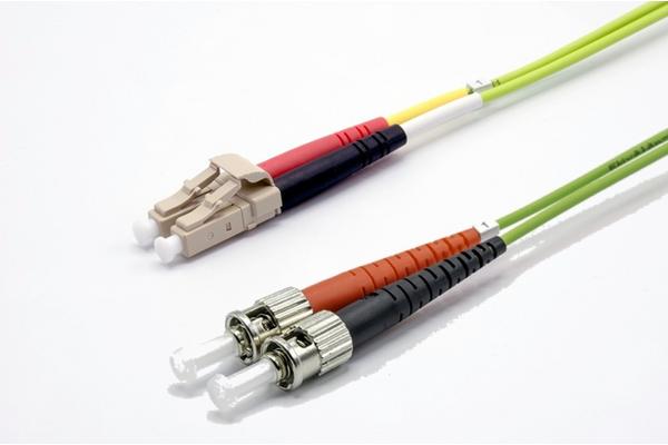 Jarretière zip 2,0mm OM5 50/125 LC-UPC/ST-UPC LSZH lime 10m