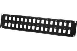 Panneau de brassage 19" 2U 32 ports UTP keystone