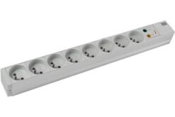 BACHMANN Multiprise 19" 333.4061 8 prises avec interrupteur et parasurtenseur