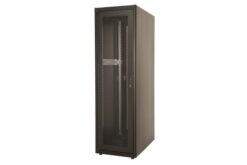 Baie pro 600x1000, portes av./ar. perforées, 4 mont. - MONTÉE, 26U, noir