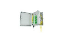 Coffret optique extérieur IP65 équipé de 3 traversées LCAPC duplex monomodes
