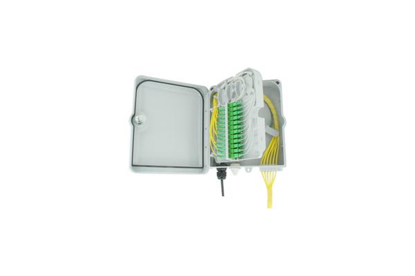 Coffret optique extérieur IP65 équipé de 3 traversées LCAPC duplex monomodes