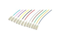 Lot de pigtails OM5 50/125 SC-UPC Low Loss 900µm 12 couleurs 2