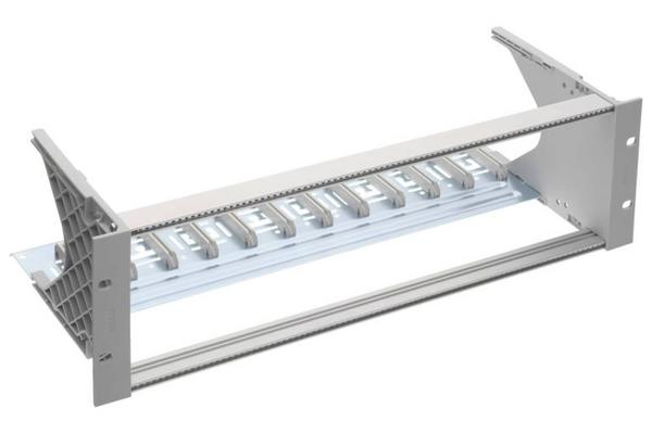 Panneau brassage Global FO 19 pouces, 3U, vide, 12 cassettes FiberModul 7HP
